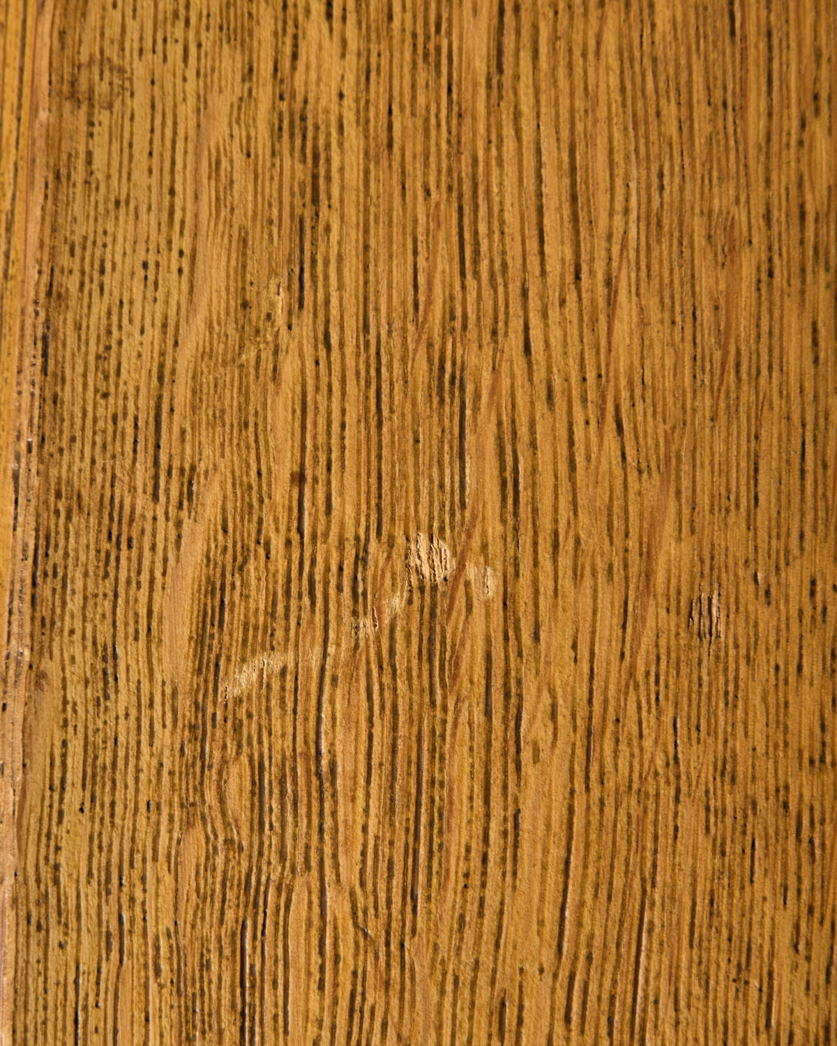 Belgian Oak Loveseat in Plaid