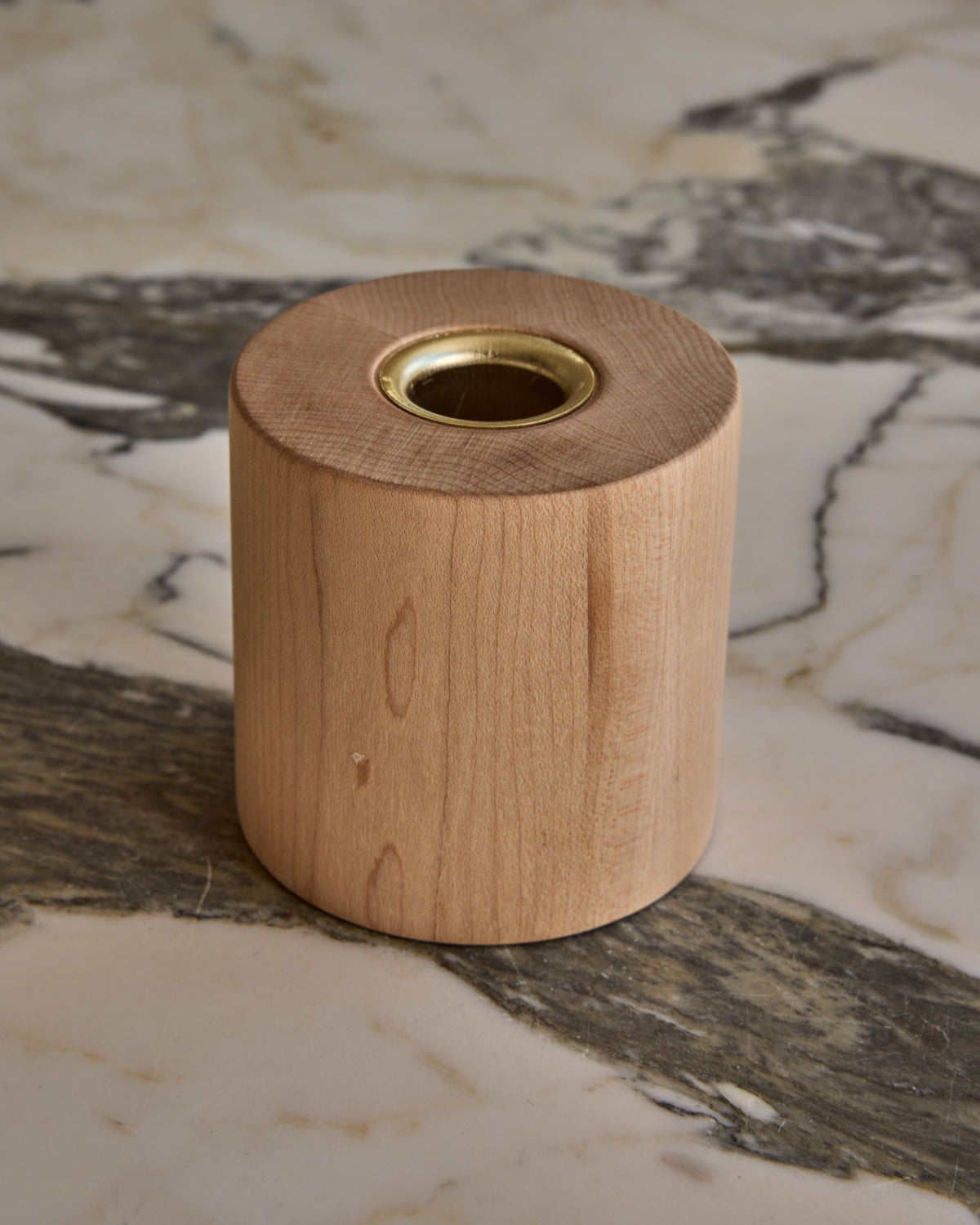 #wood-finish_clear maple #style_round