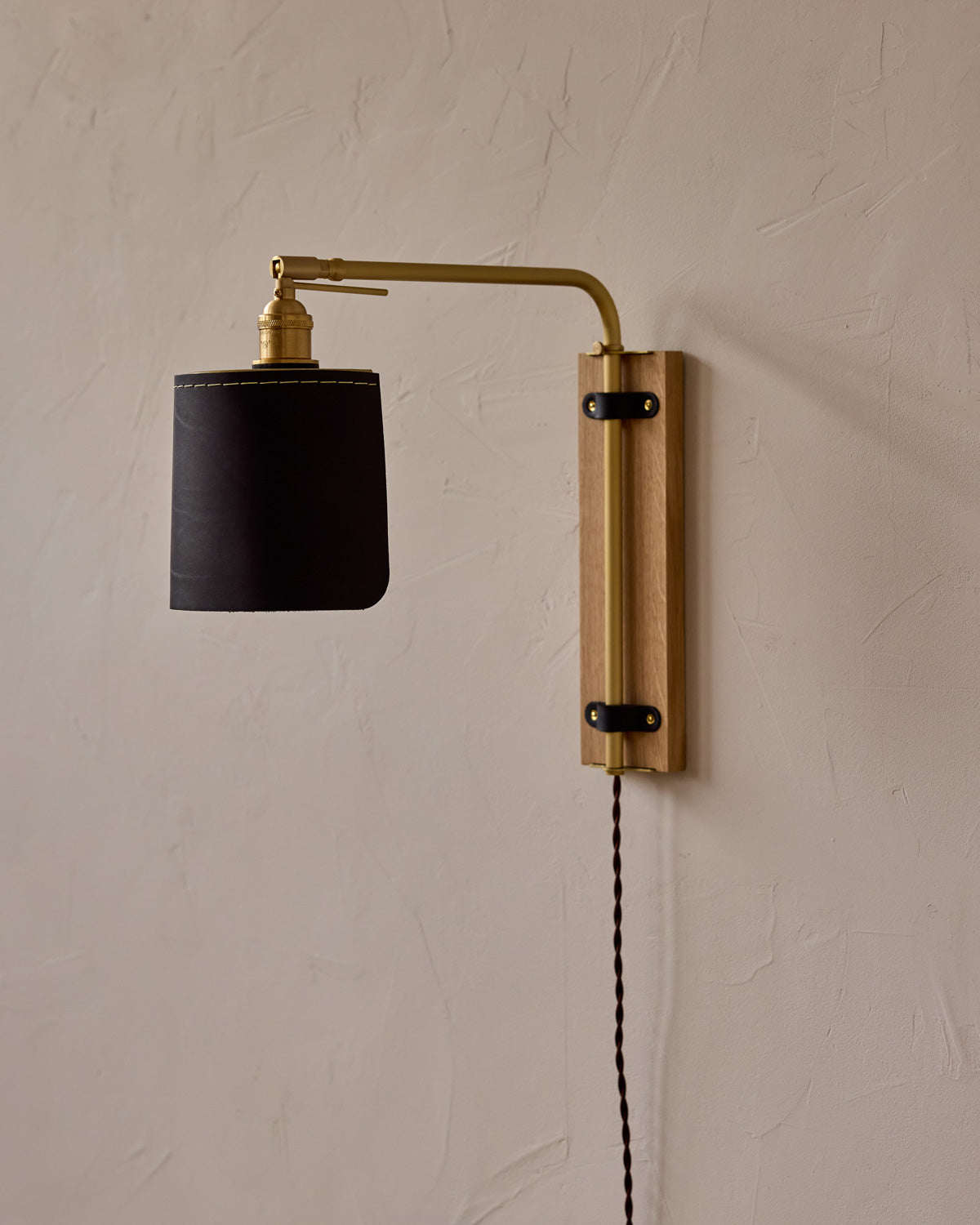 Ava Wall Sconce - Plug-in