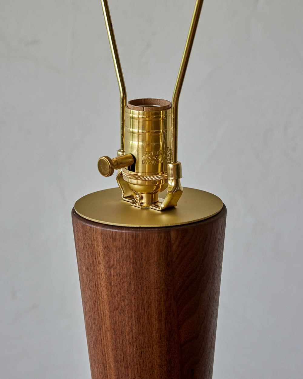#wood-finish_black walnut