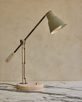 Alek Desk Lamp