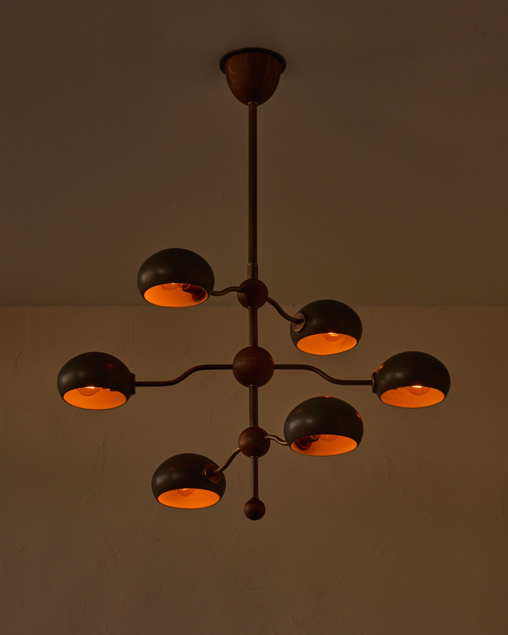 #shade-color_almost black #Metal-+-Wood-Finish_Antique Brass / Black Walnut