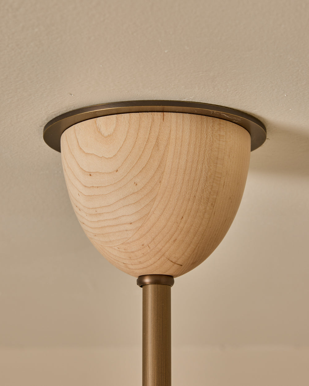 #Metal-+-Wood-Finish_Antique Brass / Clear Maple