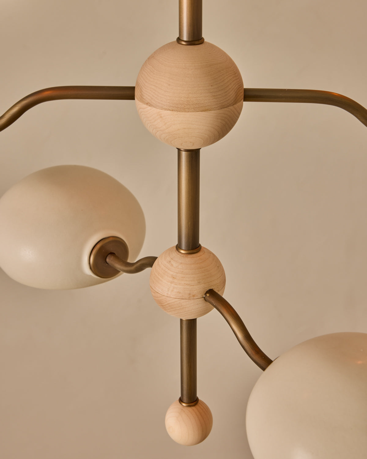 #shade-color_dove  #Metal-+-Wood-Finish_Antique Brass / Clear Maple