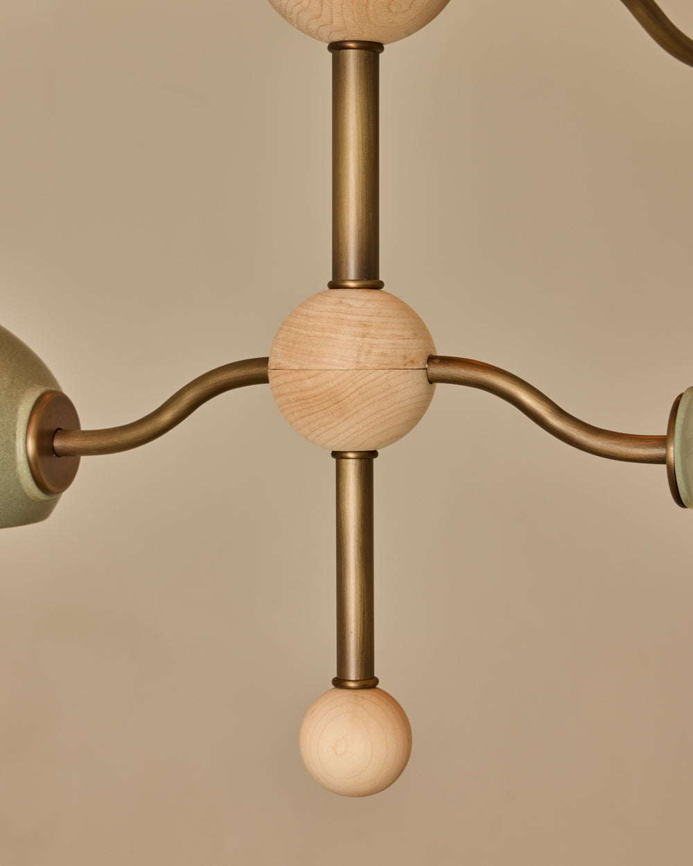 #shade-color_olivine  #Metal-+-Wood-Finish_Antique Brass / Clear Maple