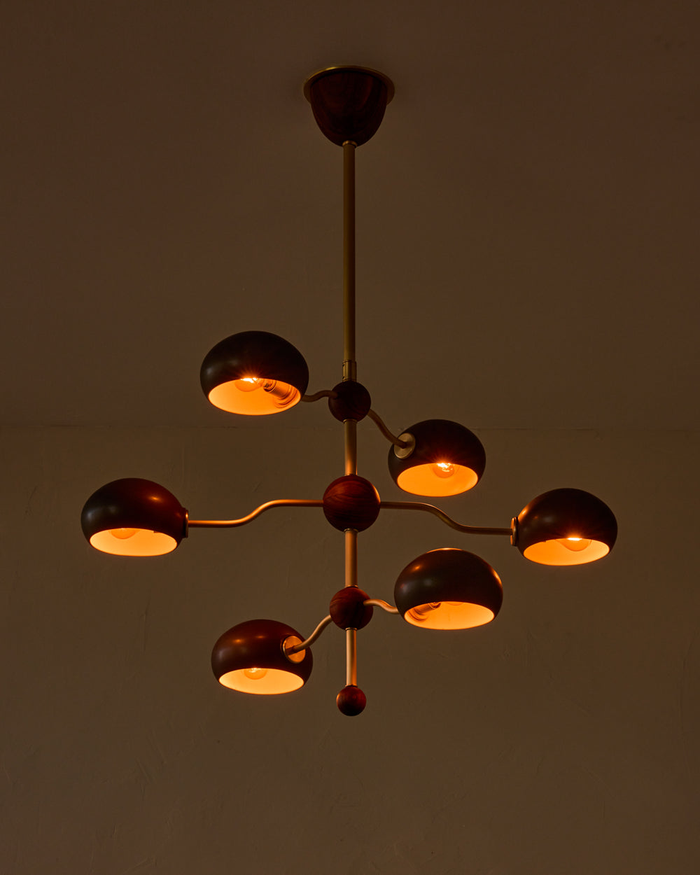 #shade-color_almost black #Metal-+-Wood-Finish_Satin Brass / Black Walnut