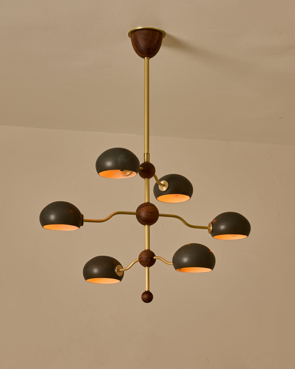 #shade-color_almost black #Metal-+-Wood-Finish_Satin Brass / Black Walnut