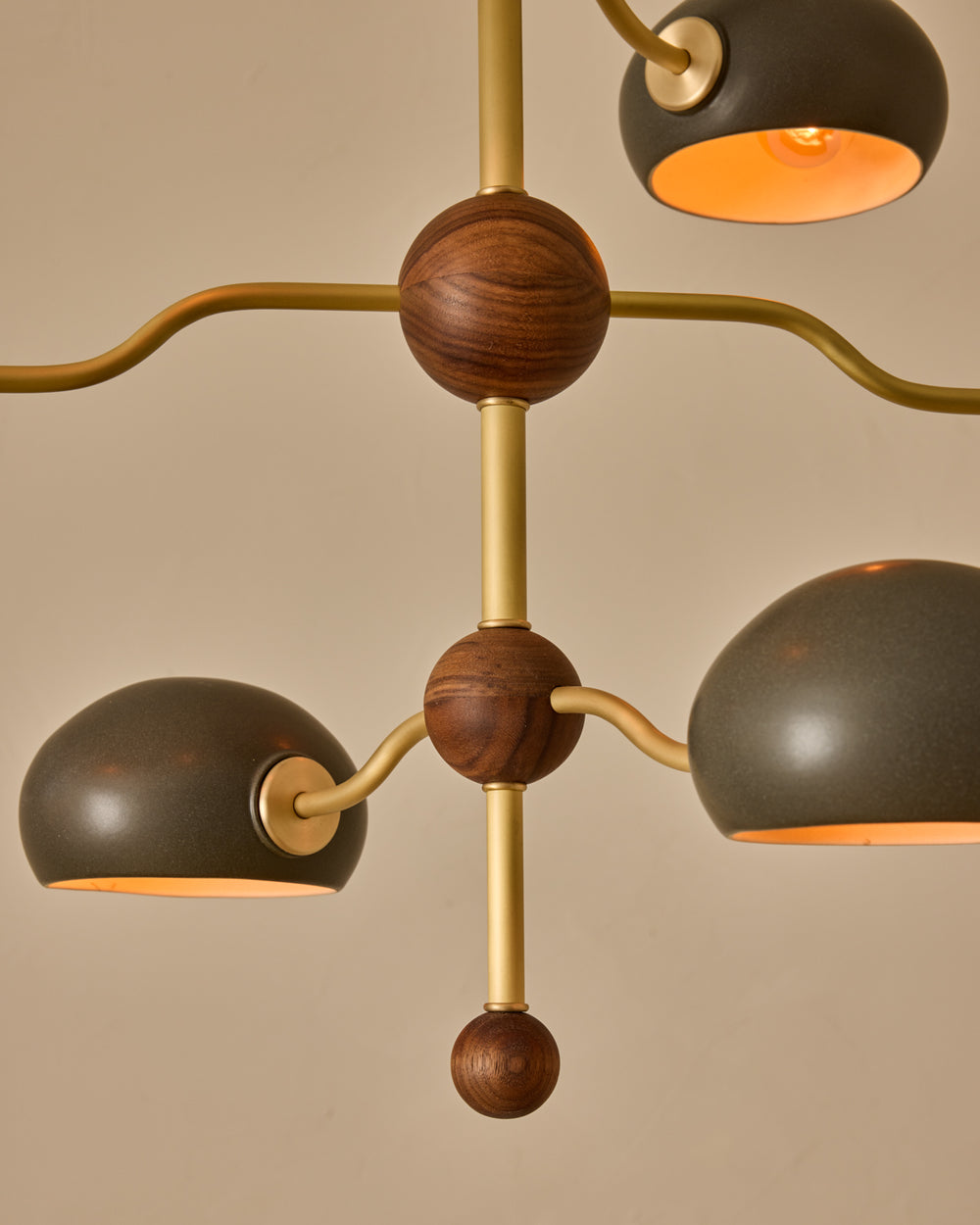 #shade-color_almost black #Metal-+-Wood-Finish_Satin Brass / Black Walnut