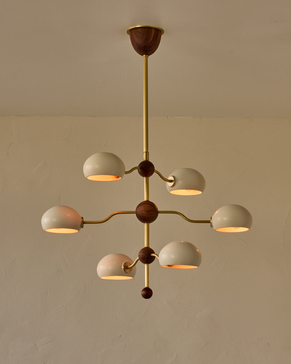 #shade-color_dove #Metal-+-Wood-Finish_Satin Brass / Black Walnut