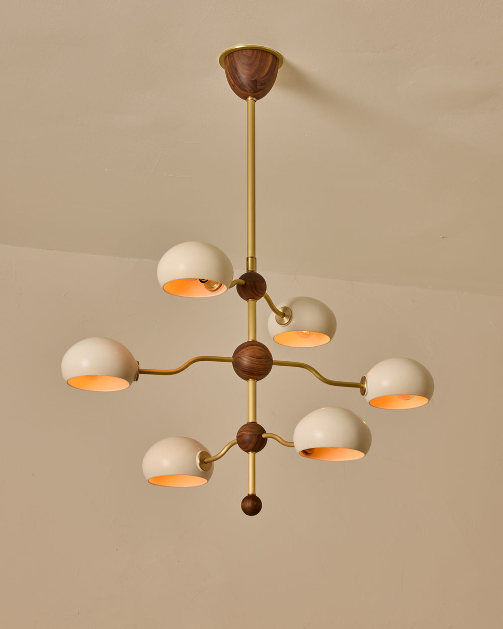 #shade-color_dove #Metal-+-Wood-Finish_Satin Brass / Black Walnut
