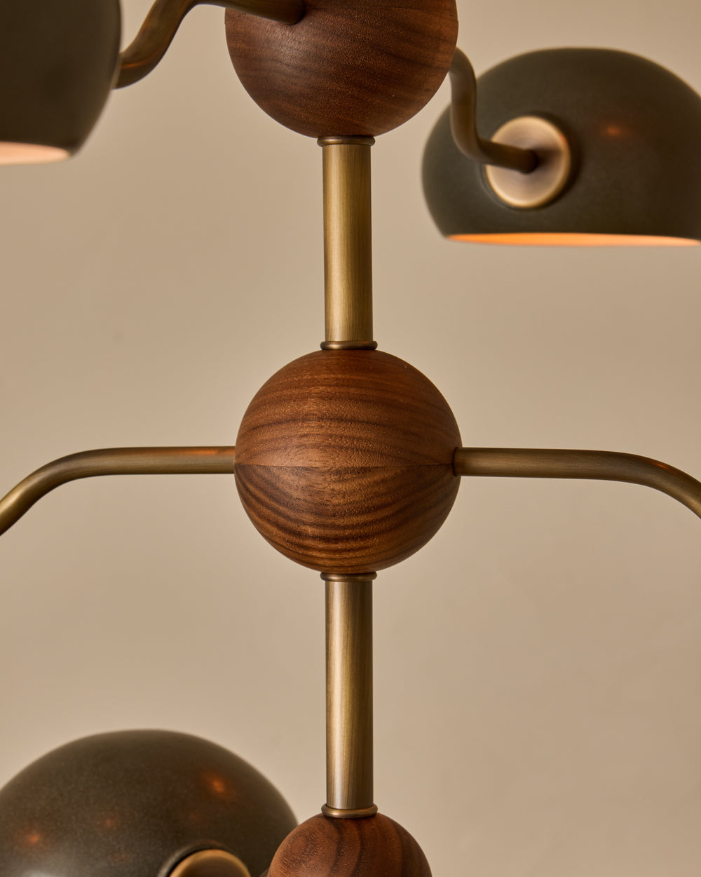 #shade-color_almost black #Metal-+-Wood-Finish_Antique Brass / Black Walnut