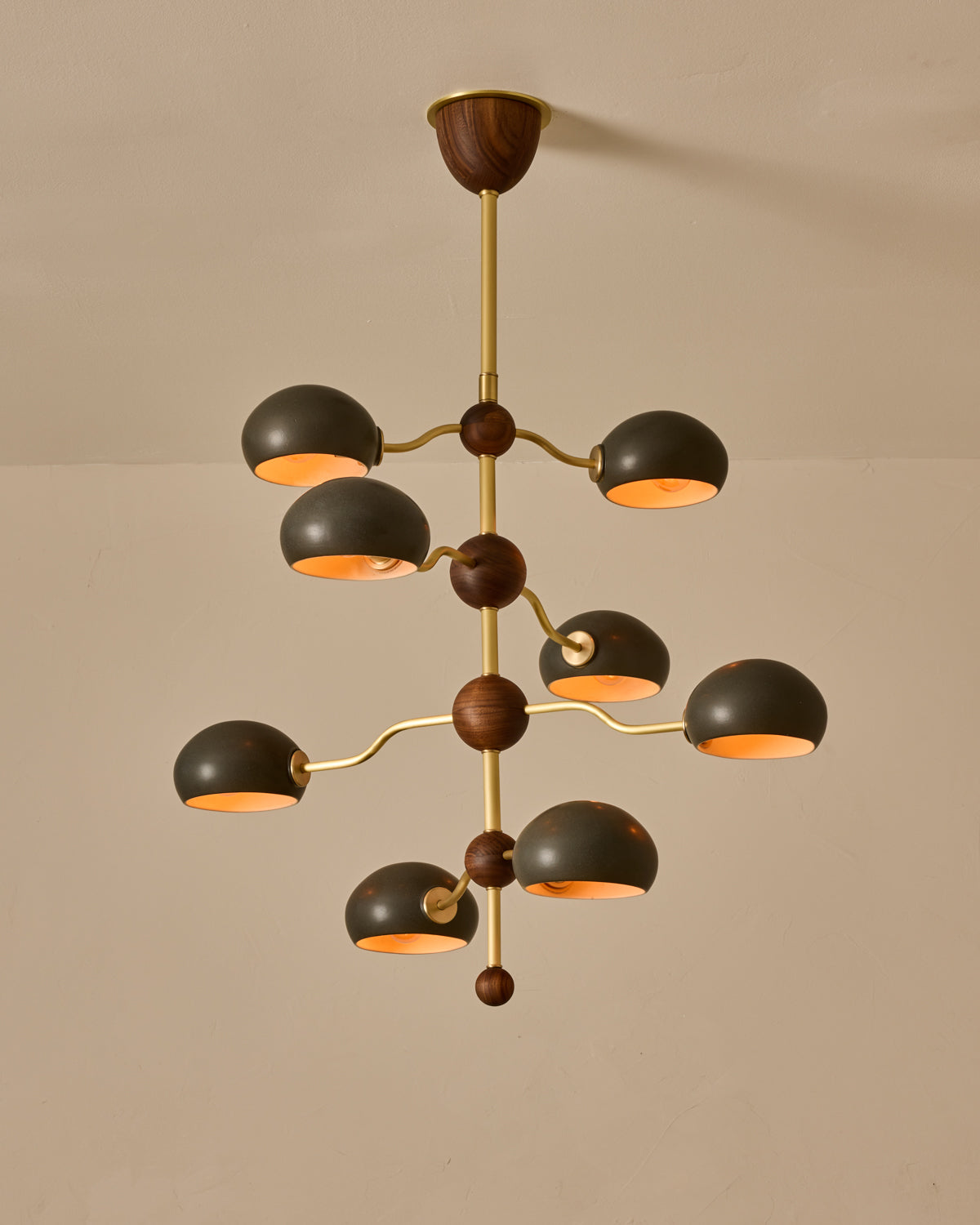 #shade-color_almost black #Metal-+-Wood-Finish_Satin Brass / Black Walnut