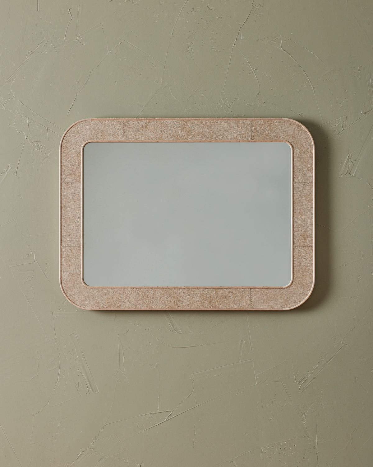 Au Lait Leather Sample