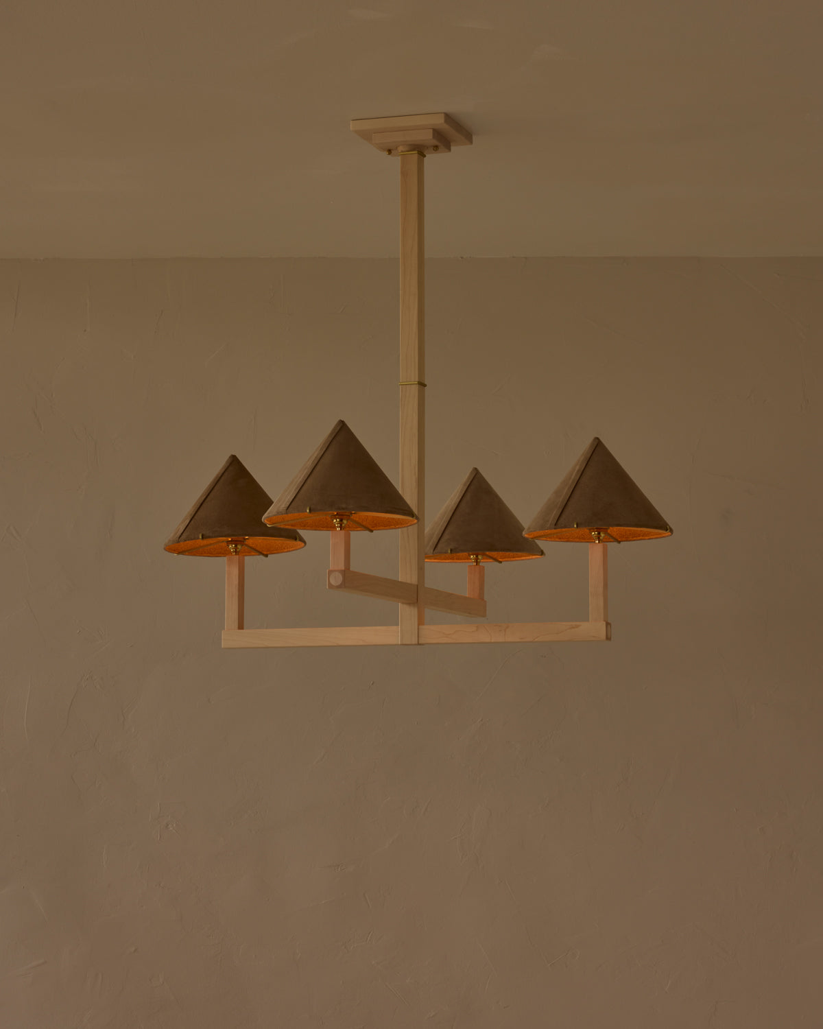 #wood-finish_clear maple #shade-finish_beige suede