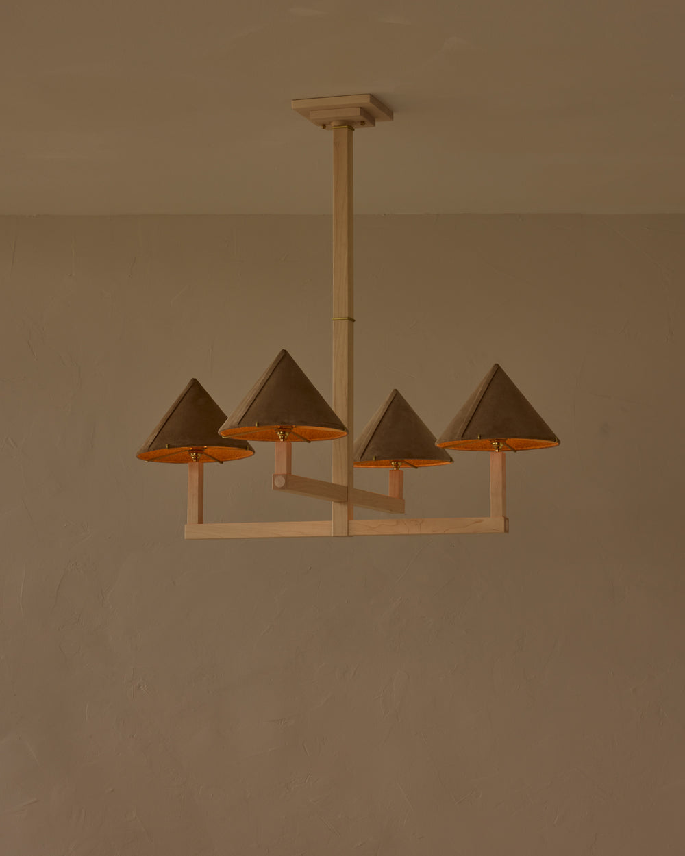 #wood-finish_clear maple #shade-finish_beige suede