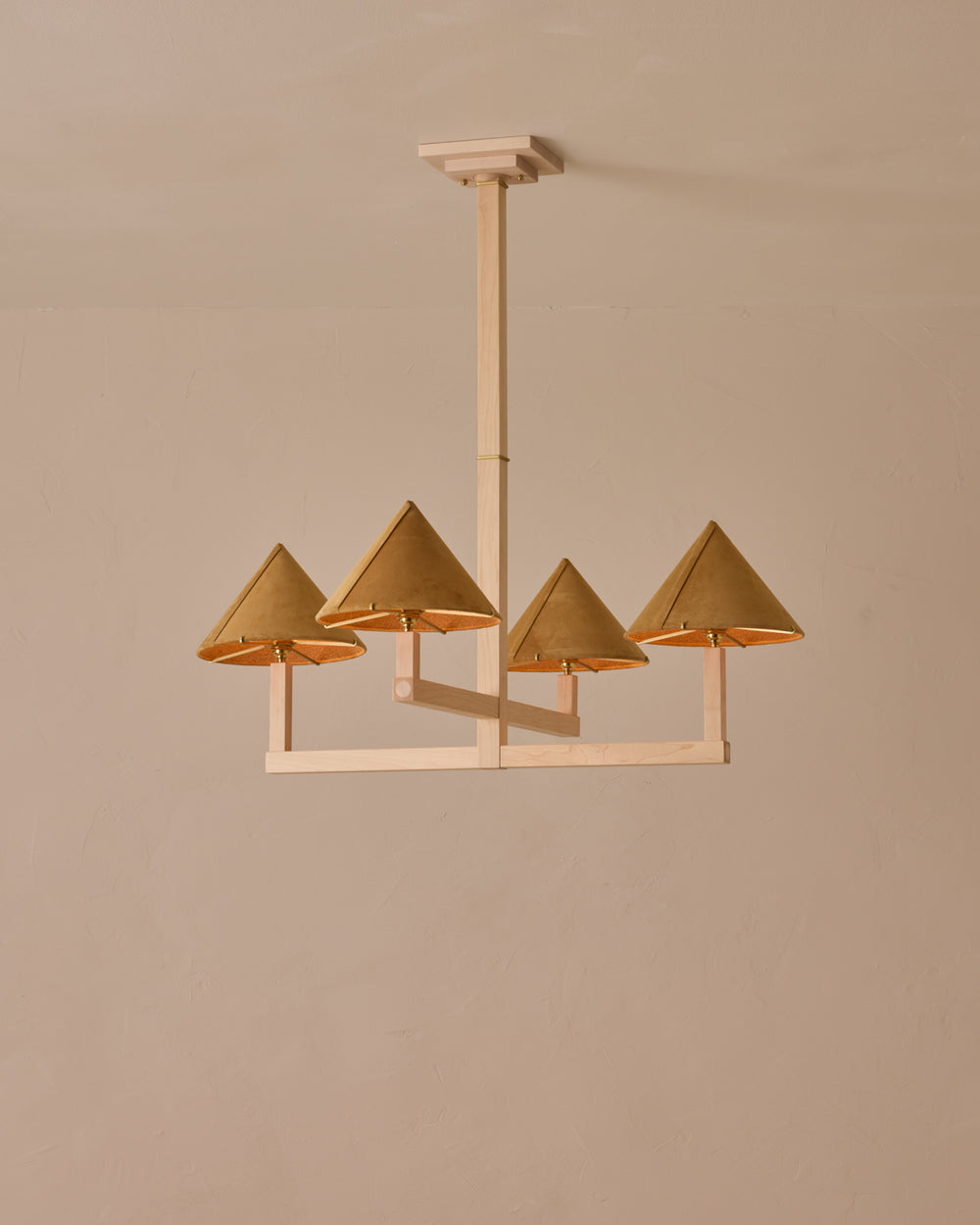 #wood-finish_clear maple #shade-finish_camel suede
