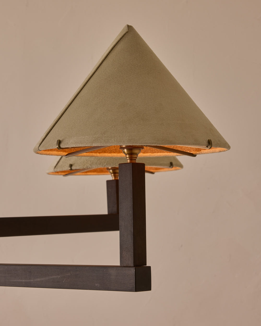 #wood-finish_dark wash maple #shade-finish_stone suede