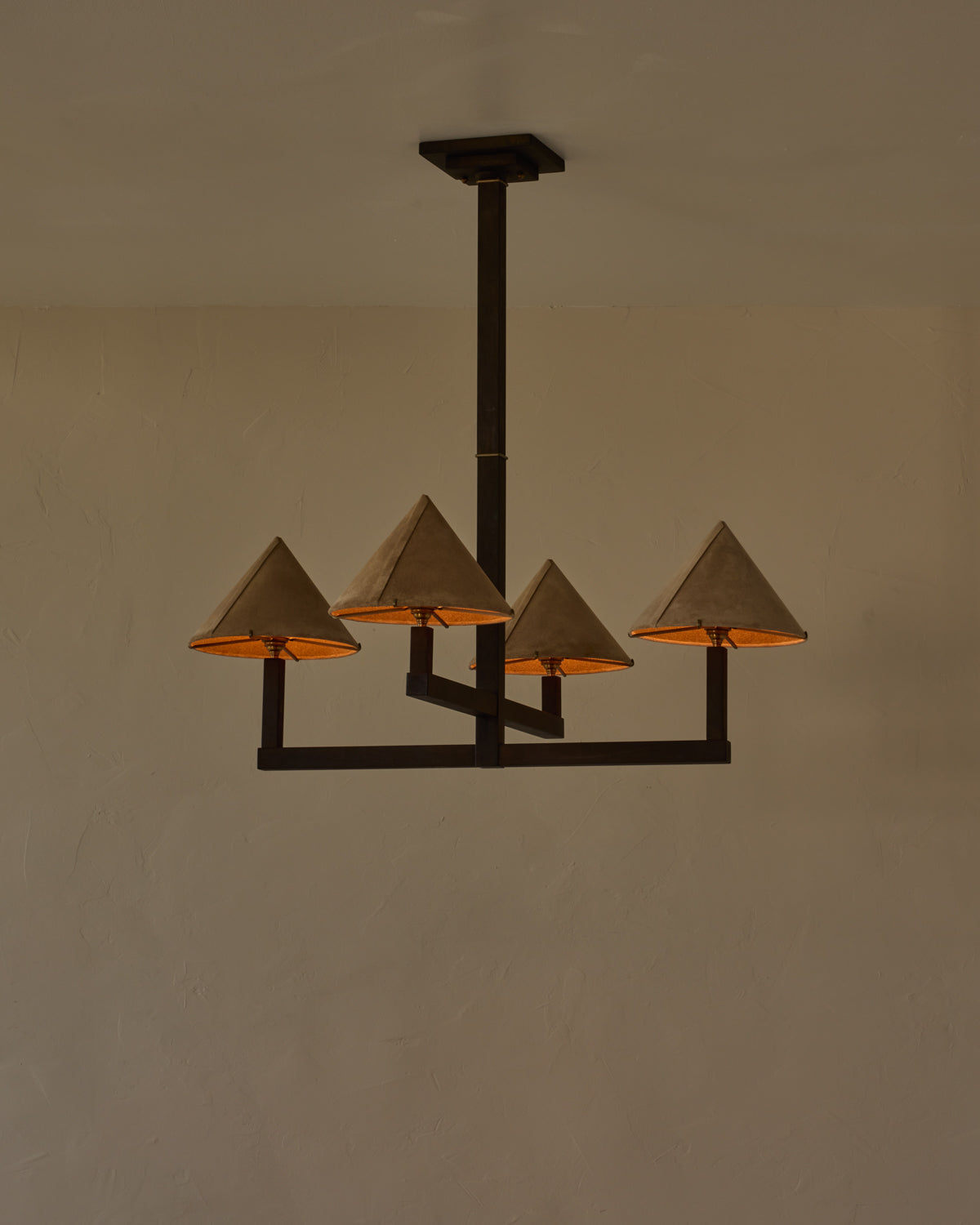 #wood-finish_dark wash maple #shade-finish_beige suede