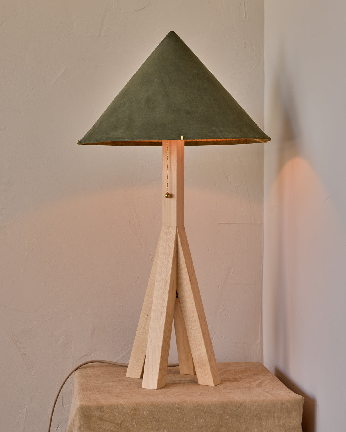 Anouck Table Lamp