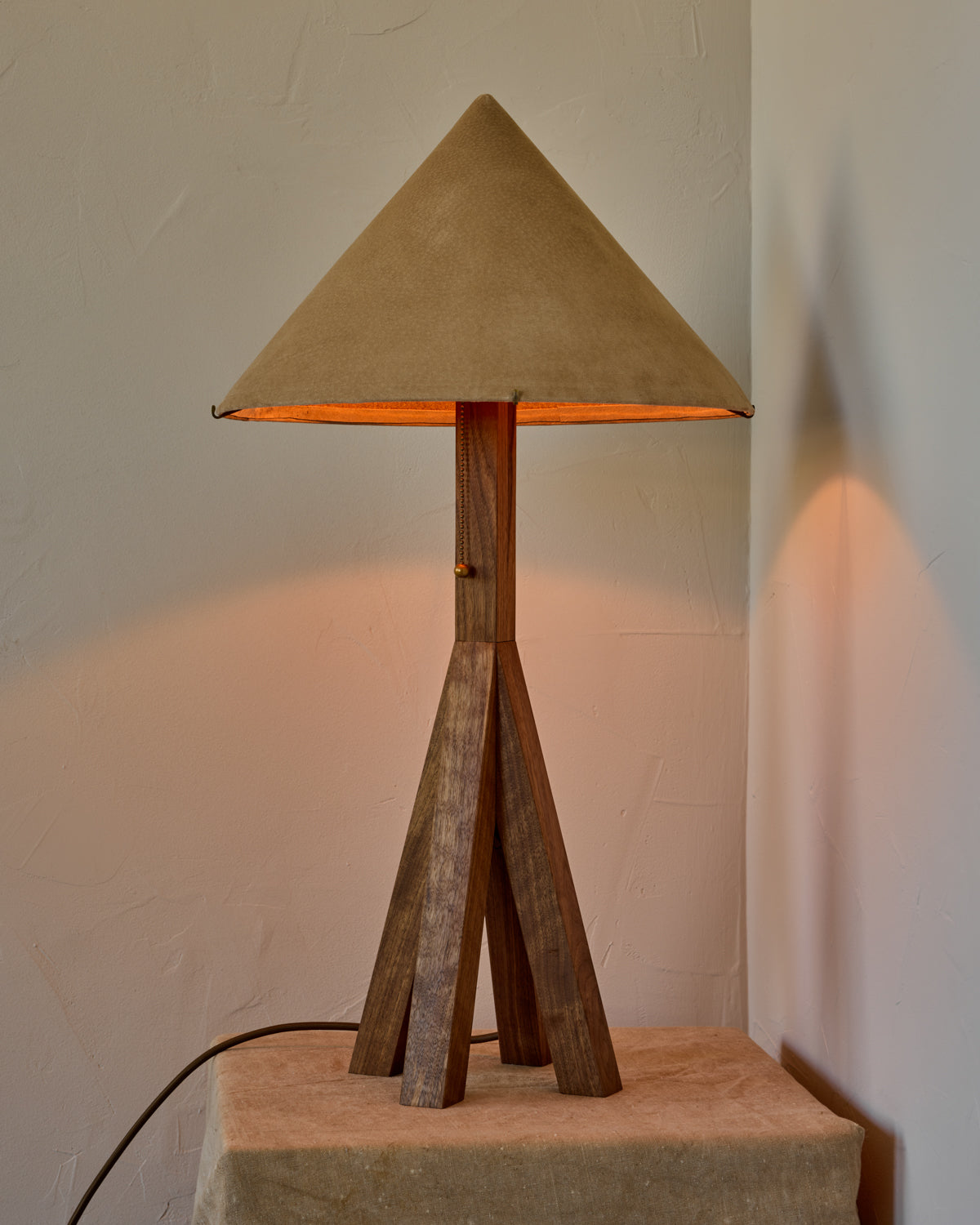 Anouck Table Lamp