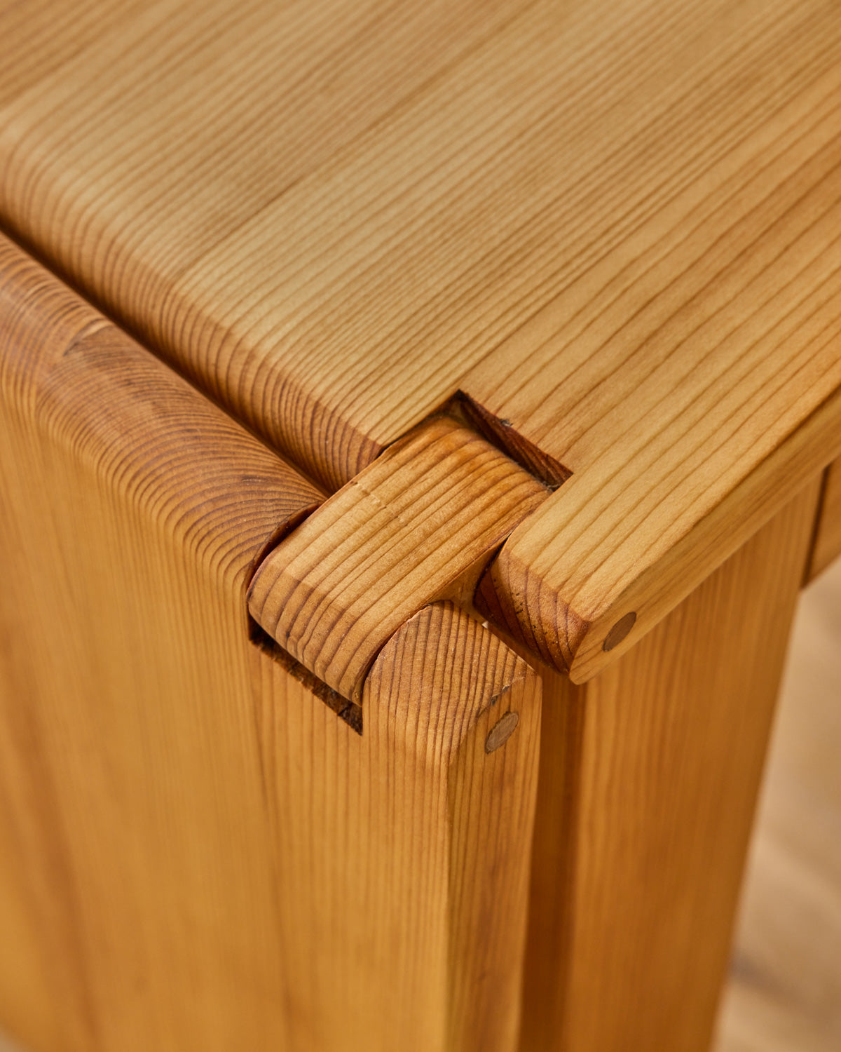 1980s French Pinewood Dining Table