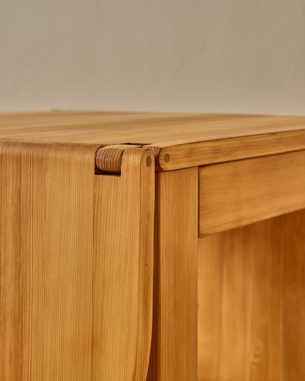 1980s French Pinewood Dining Table