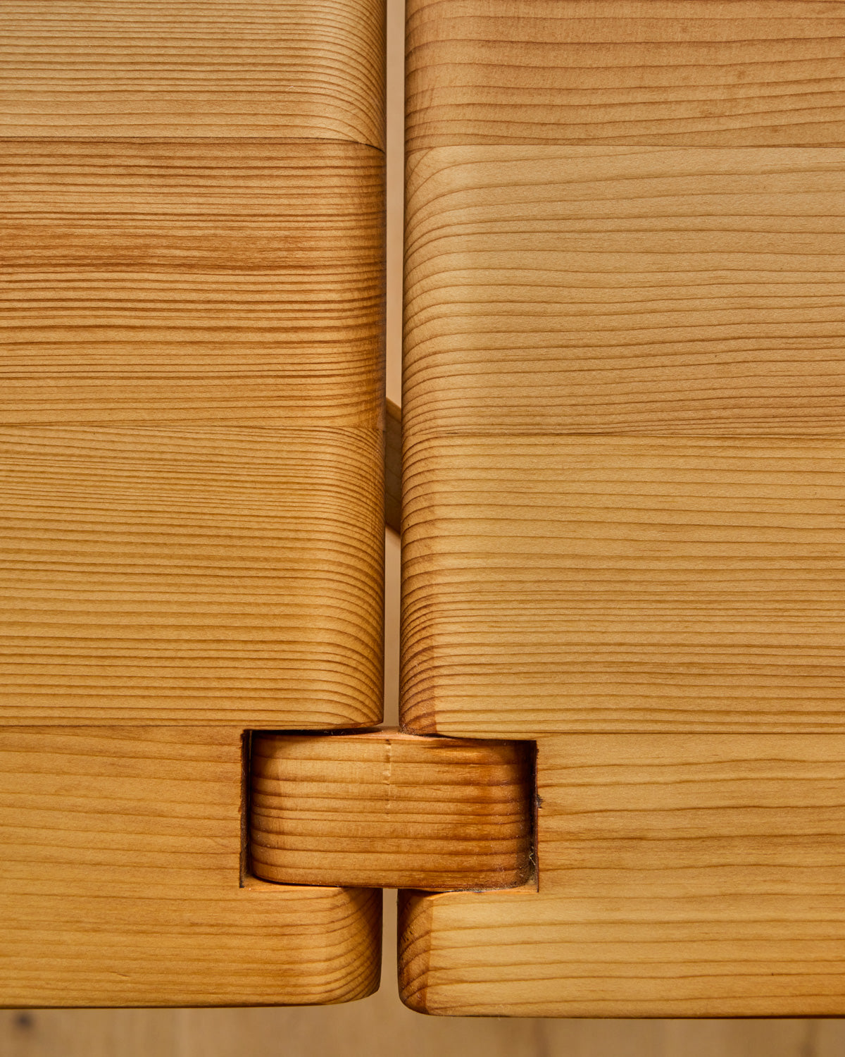 1980s French Pinewood Dining Table