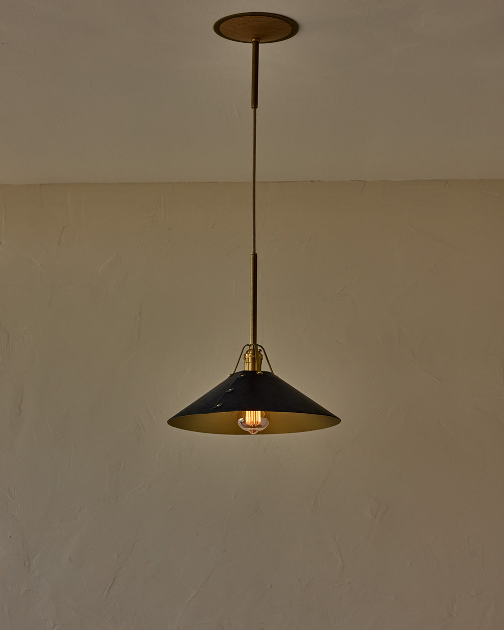 #leather-shade_navy #size_large