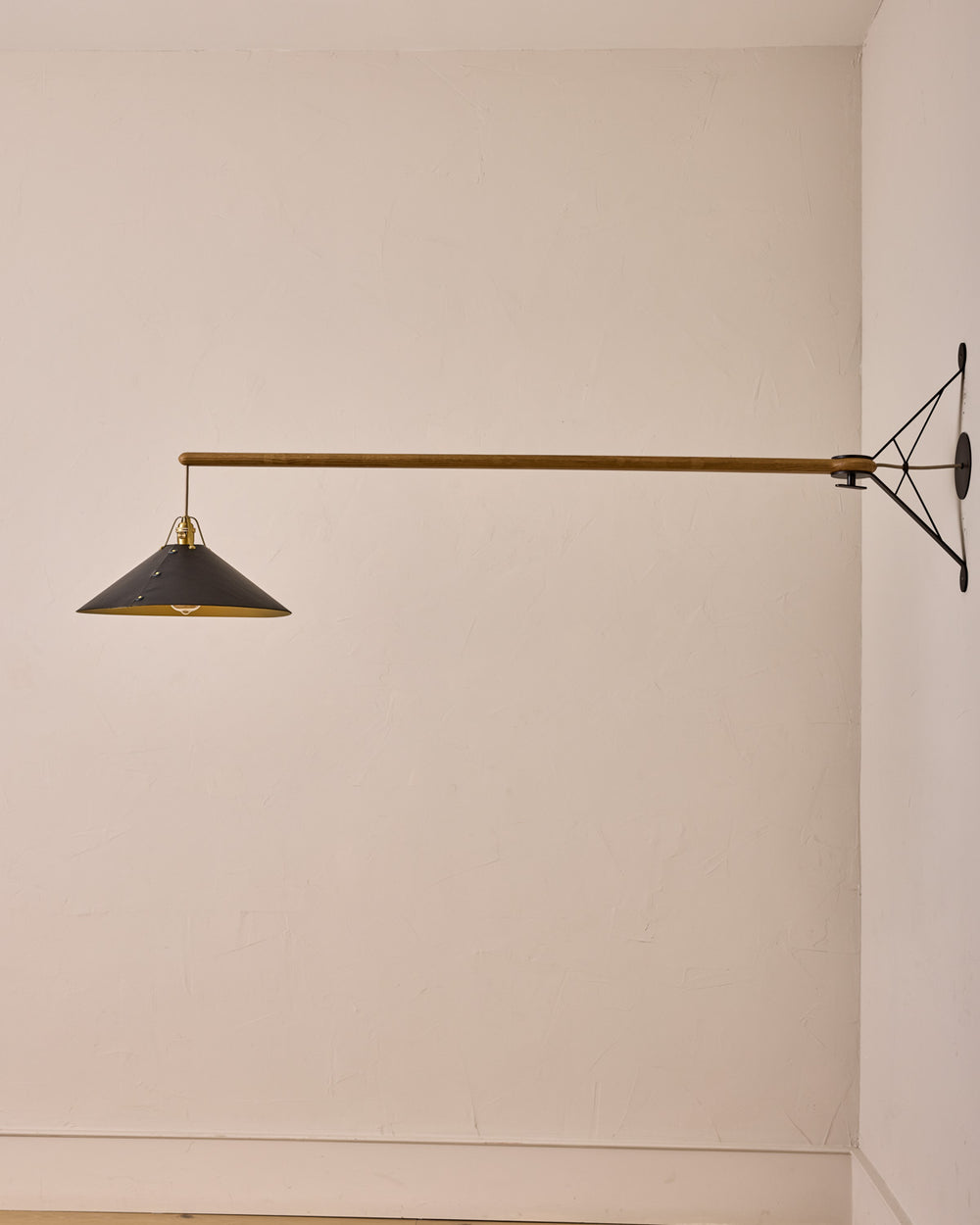 #leather-shade_black  #size_extra large  #wiring_hardwired