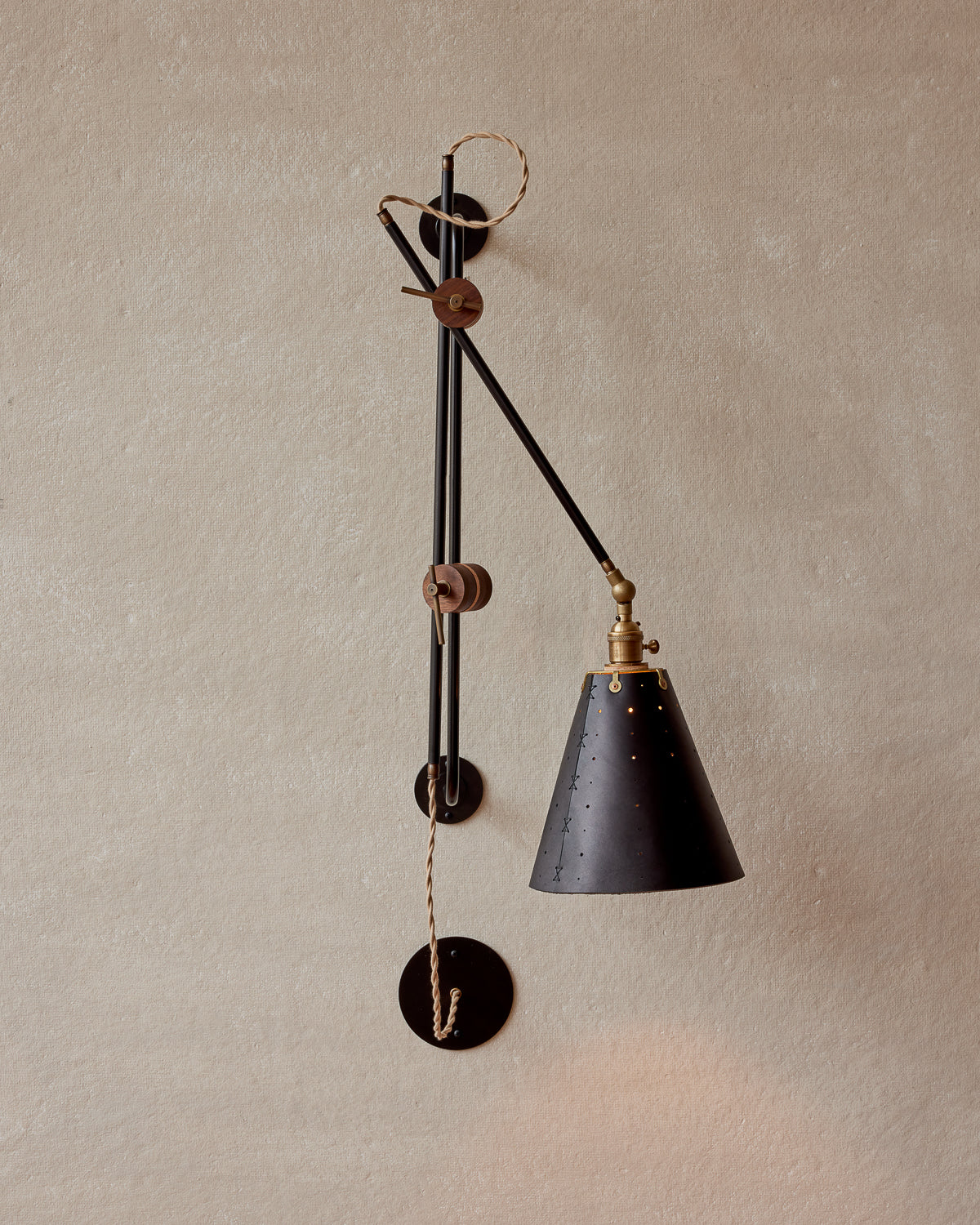 Grace Articulating Wall Sconce