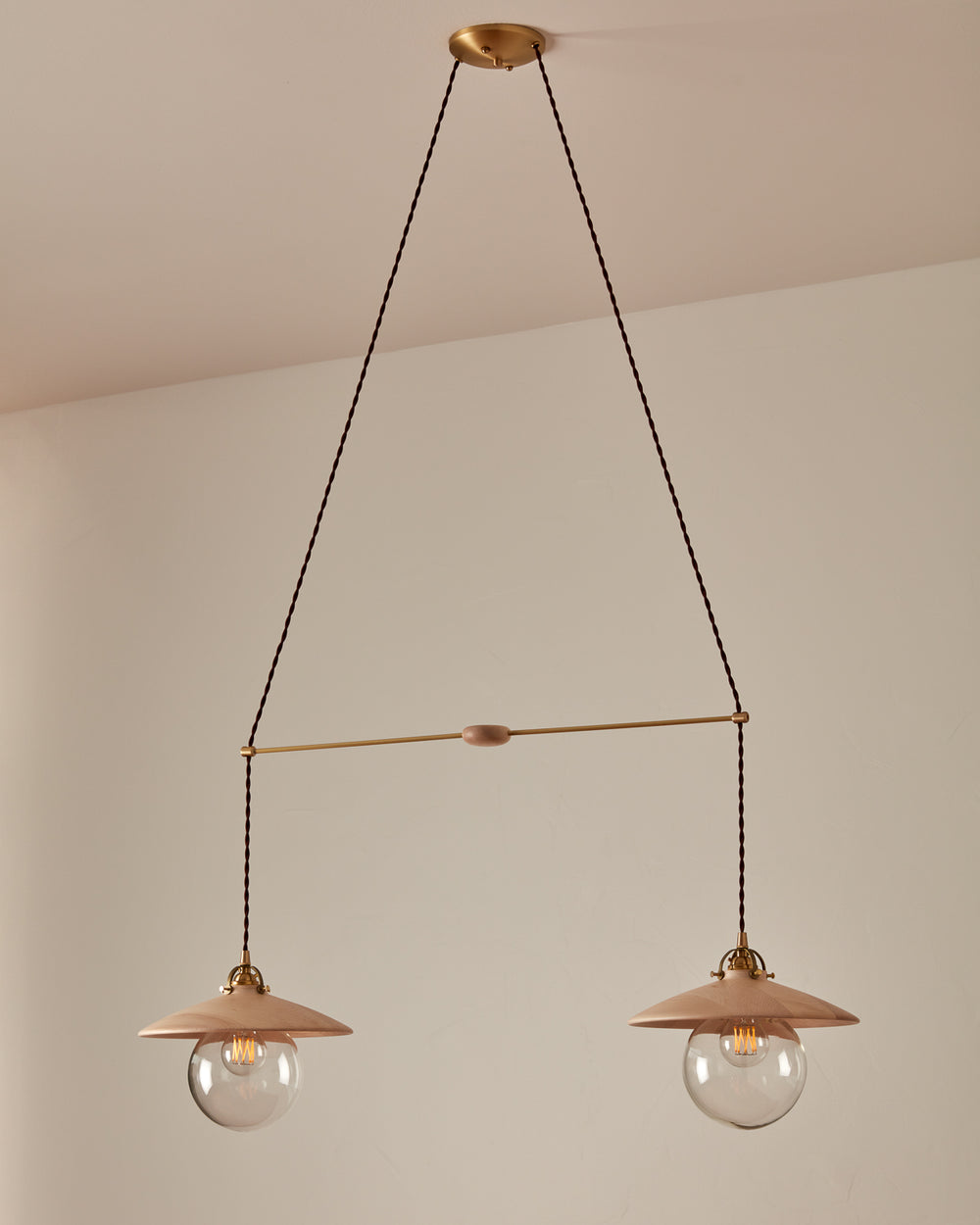 #Elsa-Center-Hub-+-Pendant-Finish_clear maple