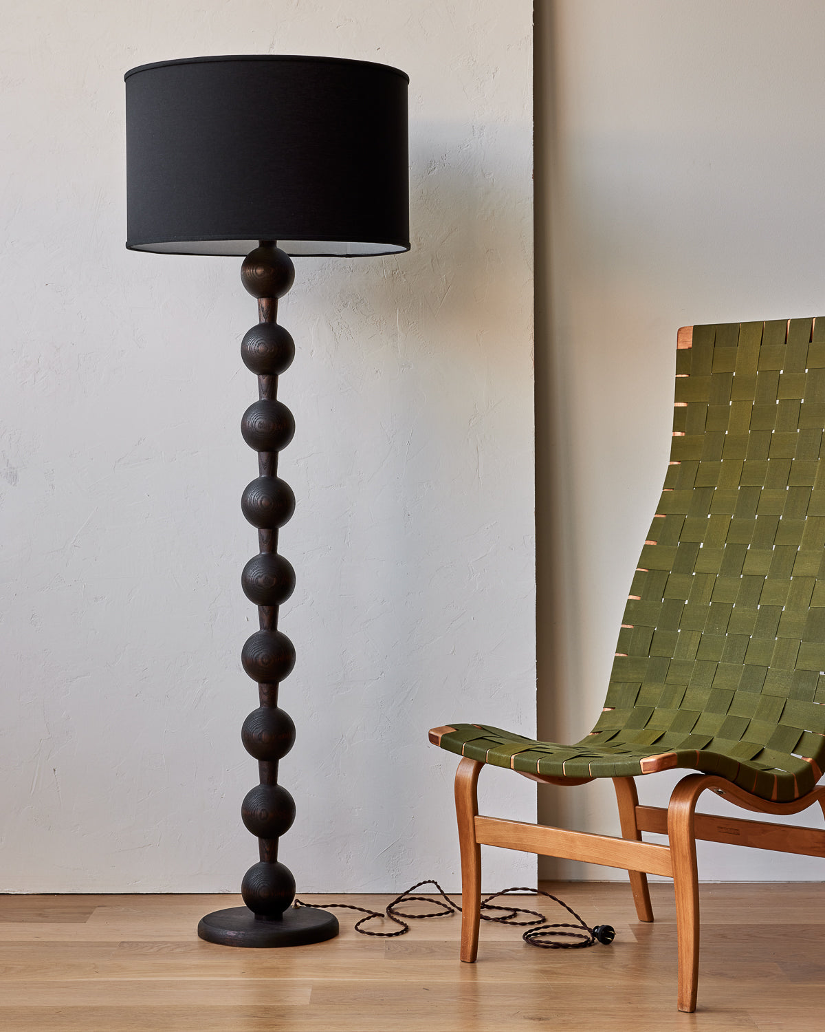 Hugo Barbell Floor Lamp