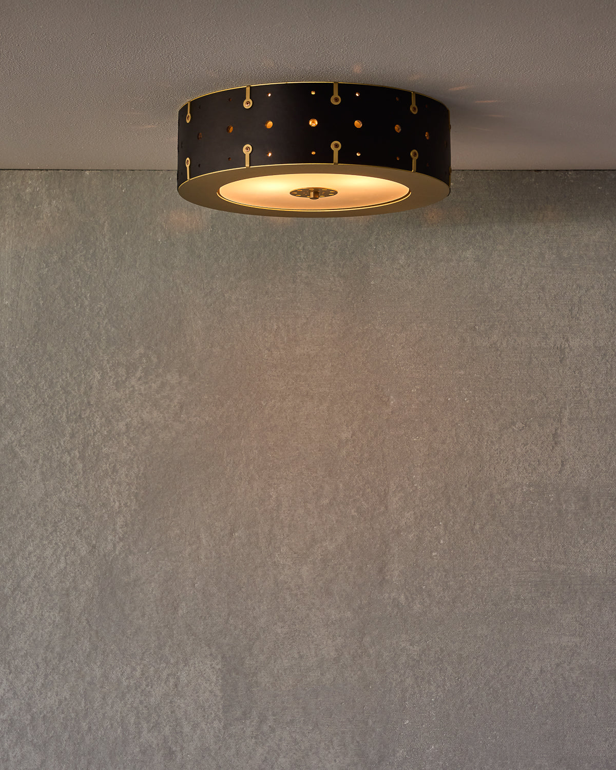 Sarah Surface Mount - Black