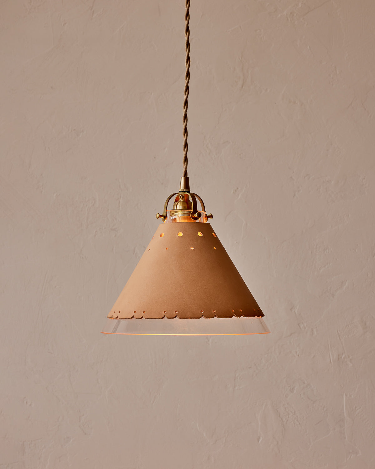 #leather-finish_natural tan